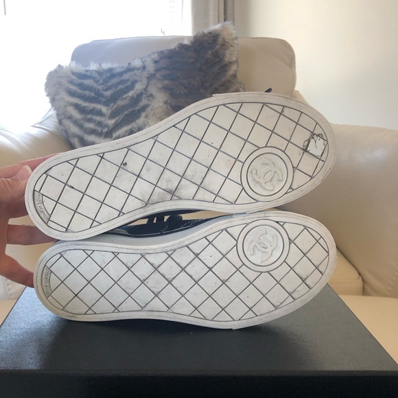 ❌SOLD❌Chanel Canvas Sneakers - Picture 7 of 7